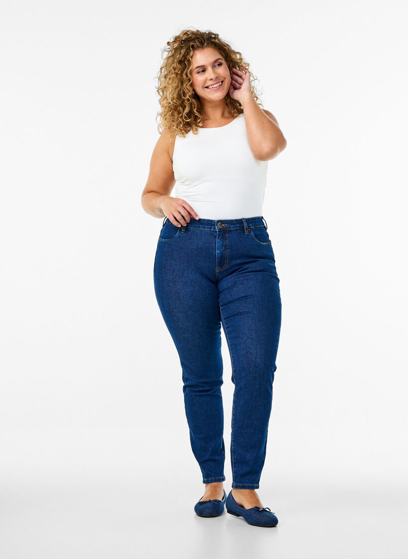 Emily-jeans med smal passform och normal midja, Bl&aring;, Model image number 0