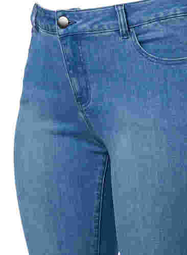 Croppade Emily jeans med broderi, Blue denim, Packshot image number 2