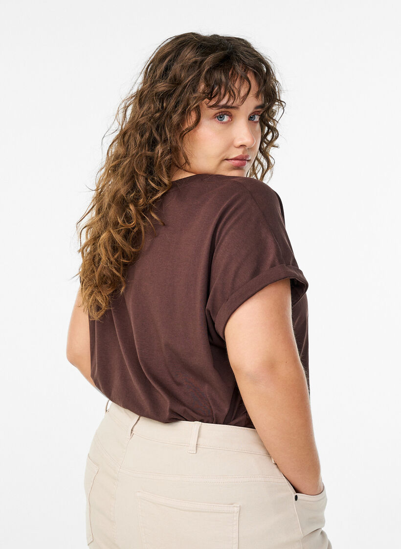 Kort&auml;rmad t-shirt i bomullsmix, Brun, Model image number 2