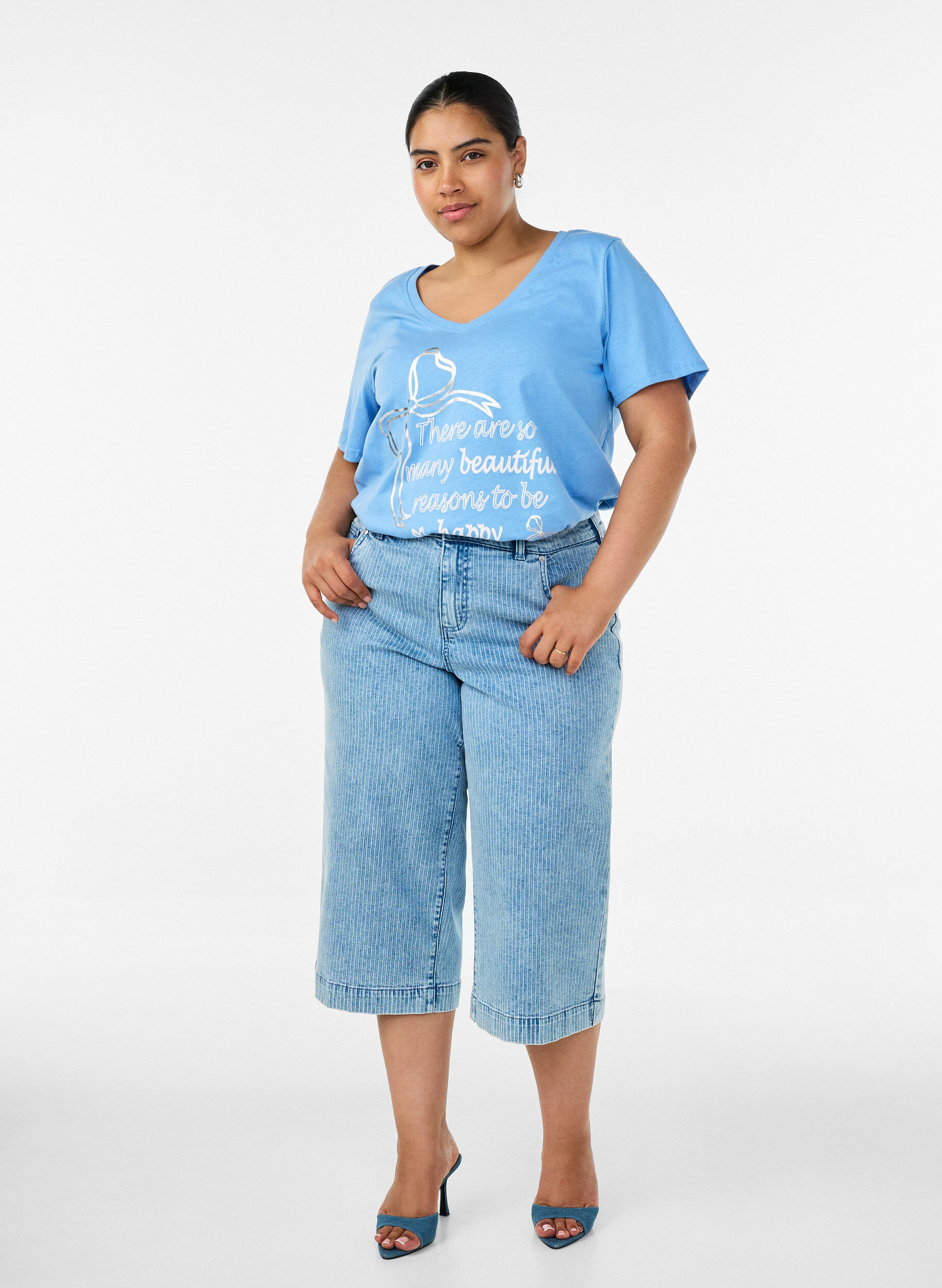 ZizziT-shirt i bomull med v-ringning och tryck framtill, Bl&aring;, Model image number 1