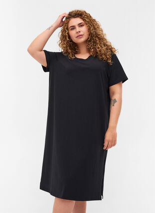 Kortärmad klänning i bomull med slits, Black, Model image number 0