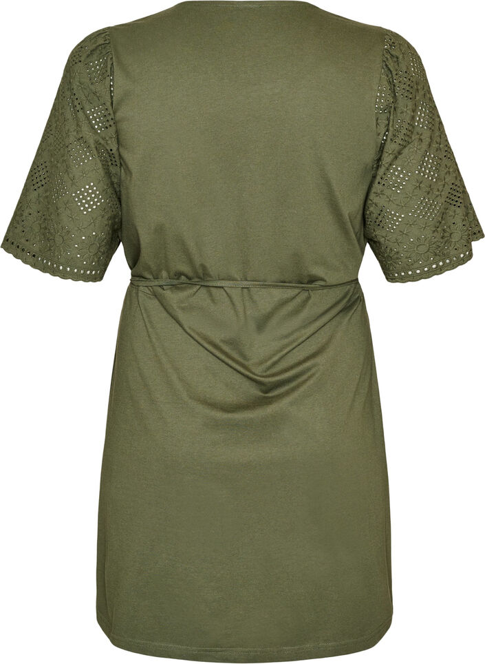 Kl&auml;nning i bomull med &auml;rmar i broderie anglaise och knytsk&auml;rp i midjan, Gr&ouml;n, Packshot image number 1
