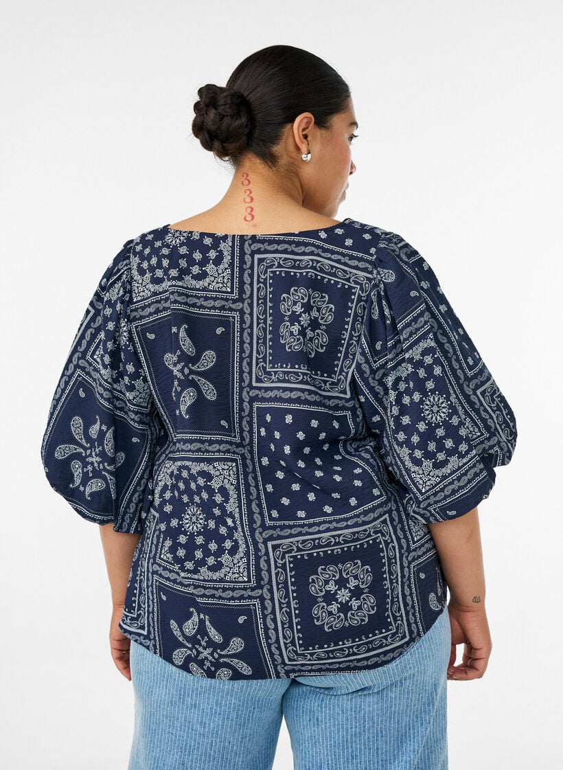 Blus i viskos med paisleym&ouml;nster och ballong&auml;rm, Bl&aring;, Model image number 2