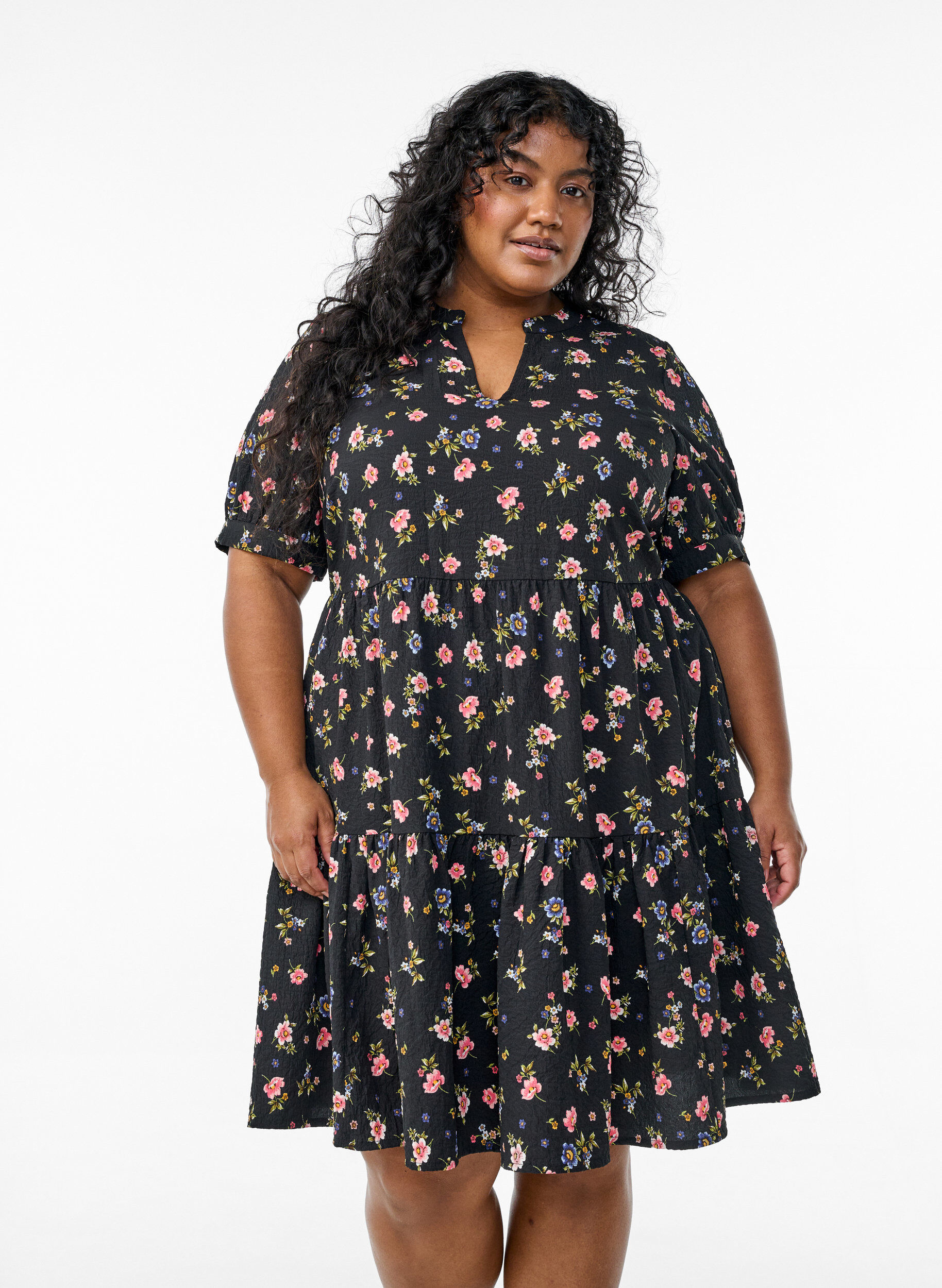 Kort a-linjeformad kl&auml;nning, Svart, Model