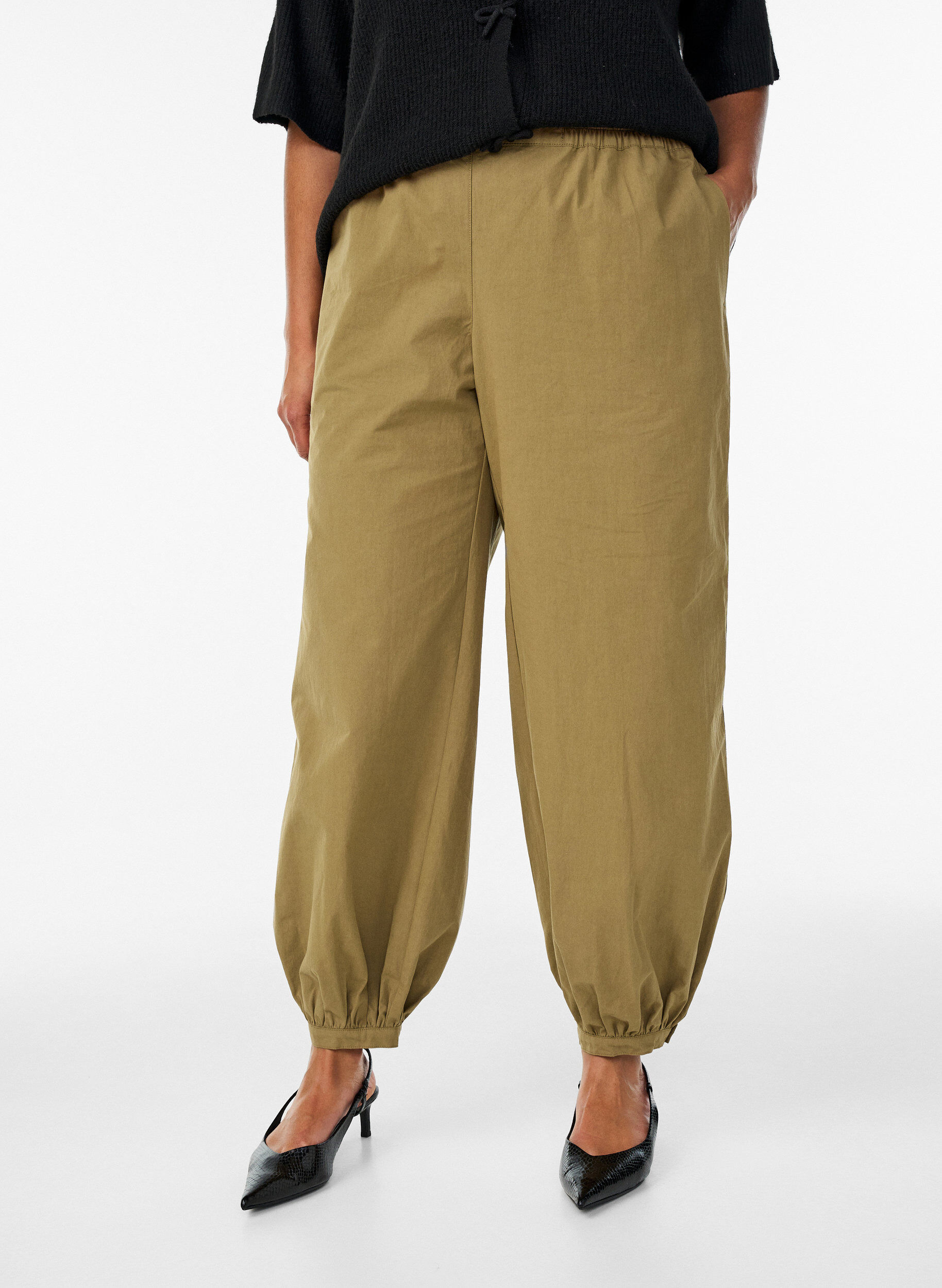 Zizzi Ballongbyxor i bomull med h&ouml;g midja, Brun, Model image number 2