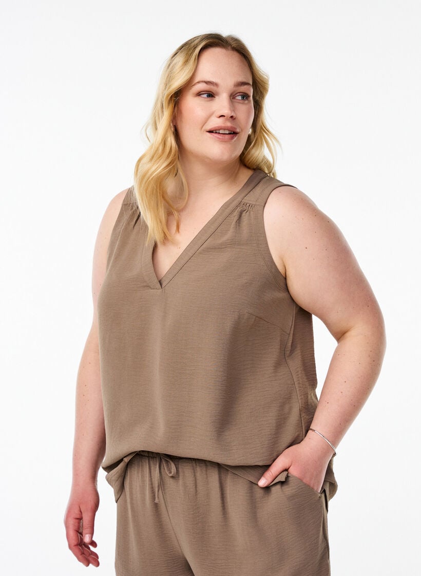 &Auml;rml&ouml;s topp med rynkdetaljer, Brun, Model image number 0