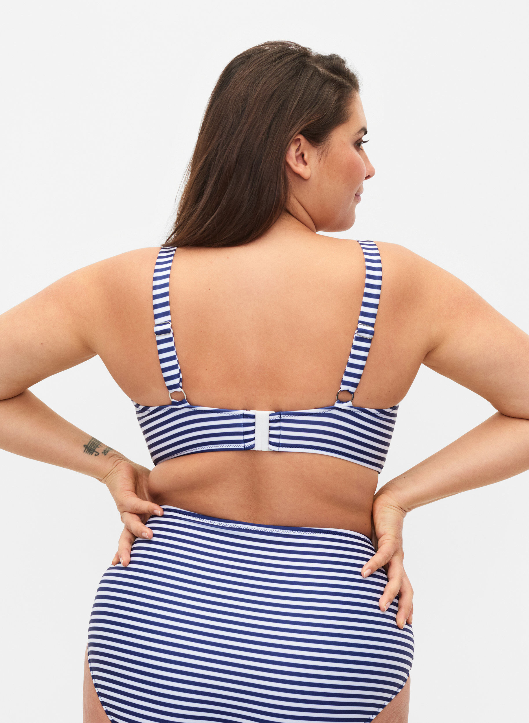 Zizzi Bikinibeh&aring; med tryck och bygel, Blue Striped, Model image number 1