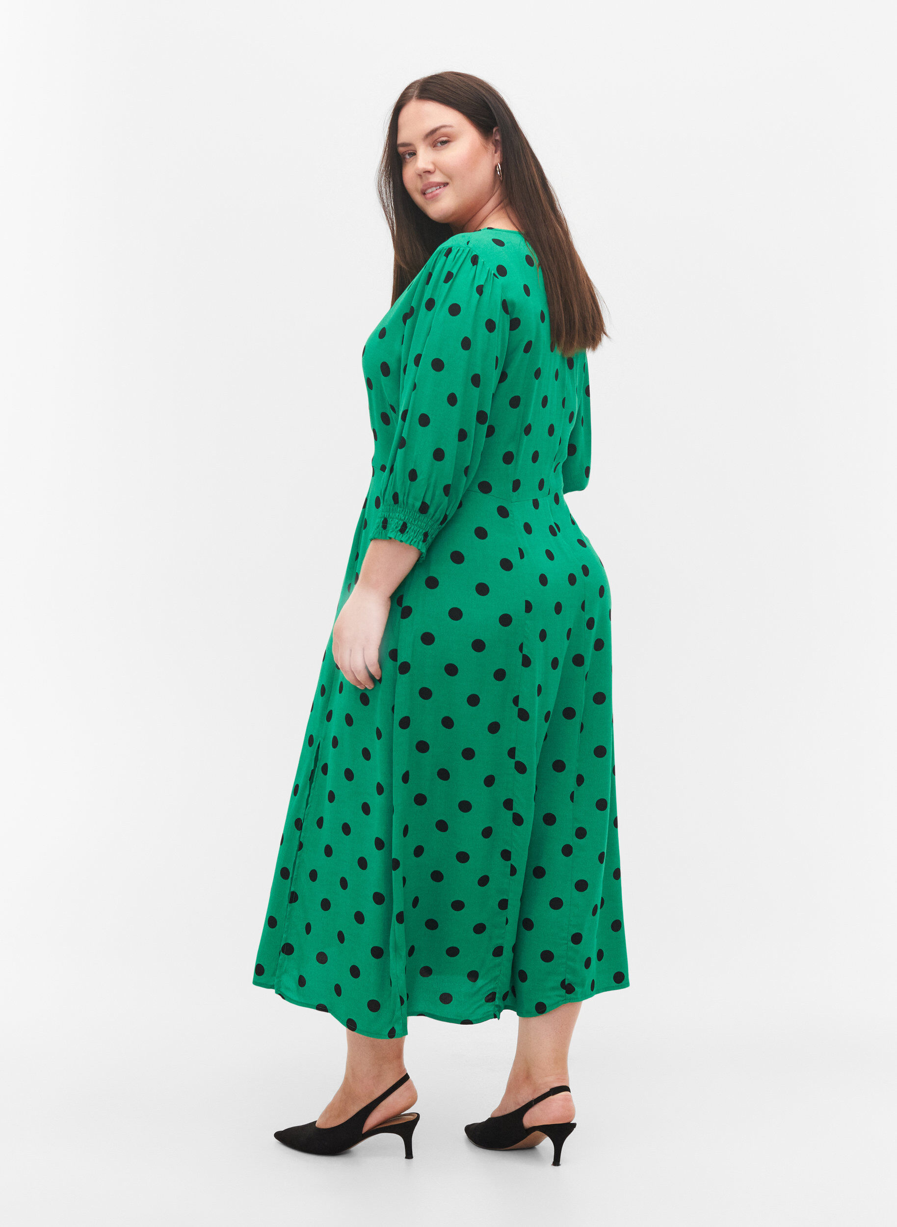 Zizzi Prickig midikl&auml;nning i viskos, Jolly Green Dot AOP, Model image number 1