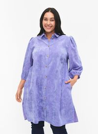 Klänning i sammet med 3/4-ärm och knappar	, Lavender Violet, Model