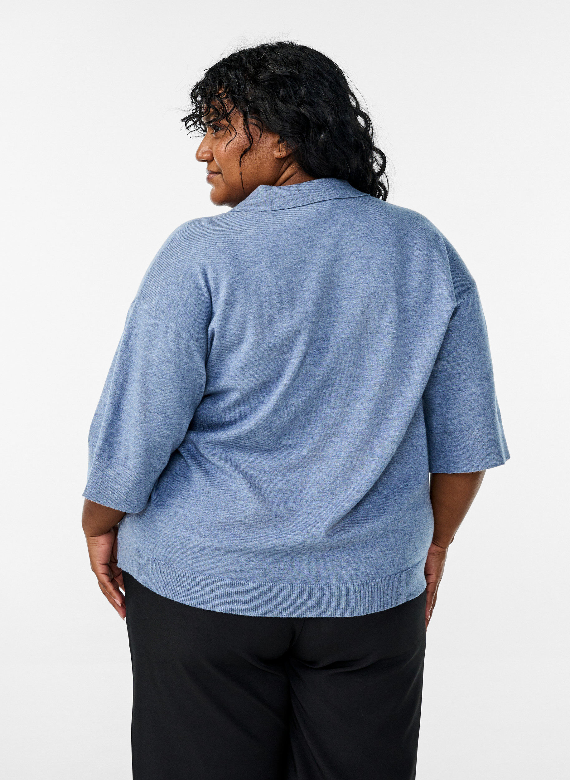 Zizzi Stickad blus med krage och kort &auml;rm, Bl&aring;, Model image number 2