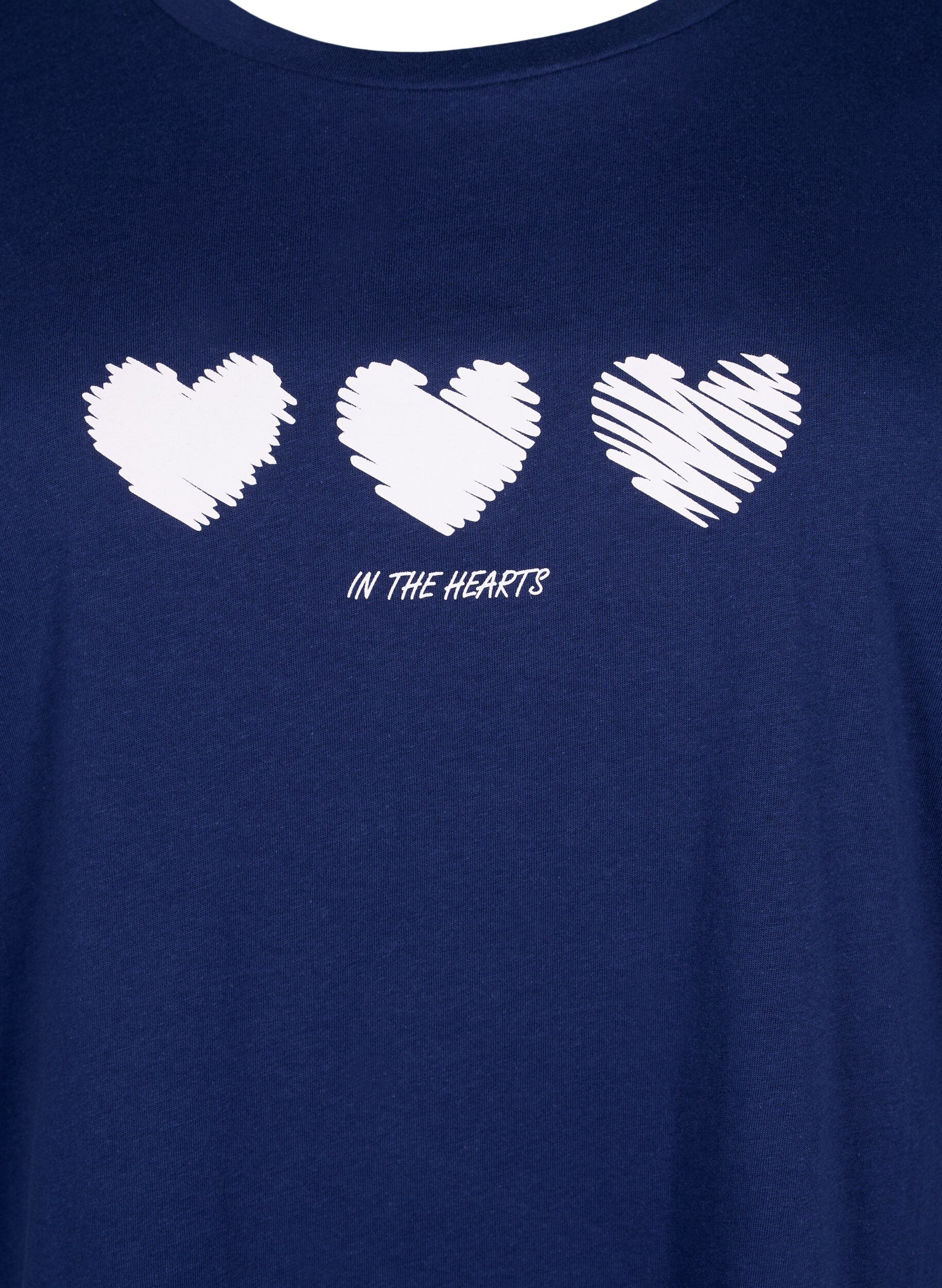 Zizzi T-shirt i bomull med rund halsringning och tryck, Medieval B.W. Hearts, Packshot image number 2