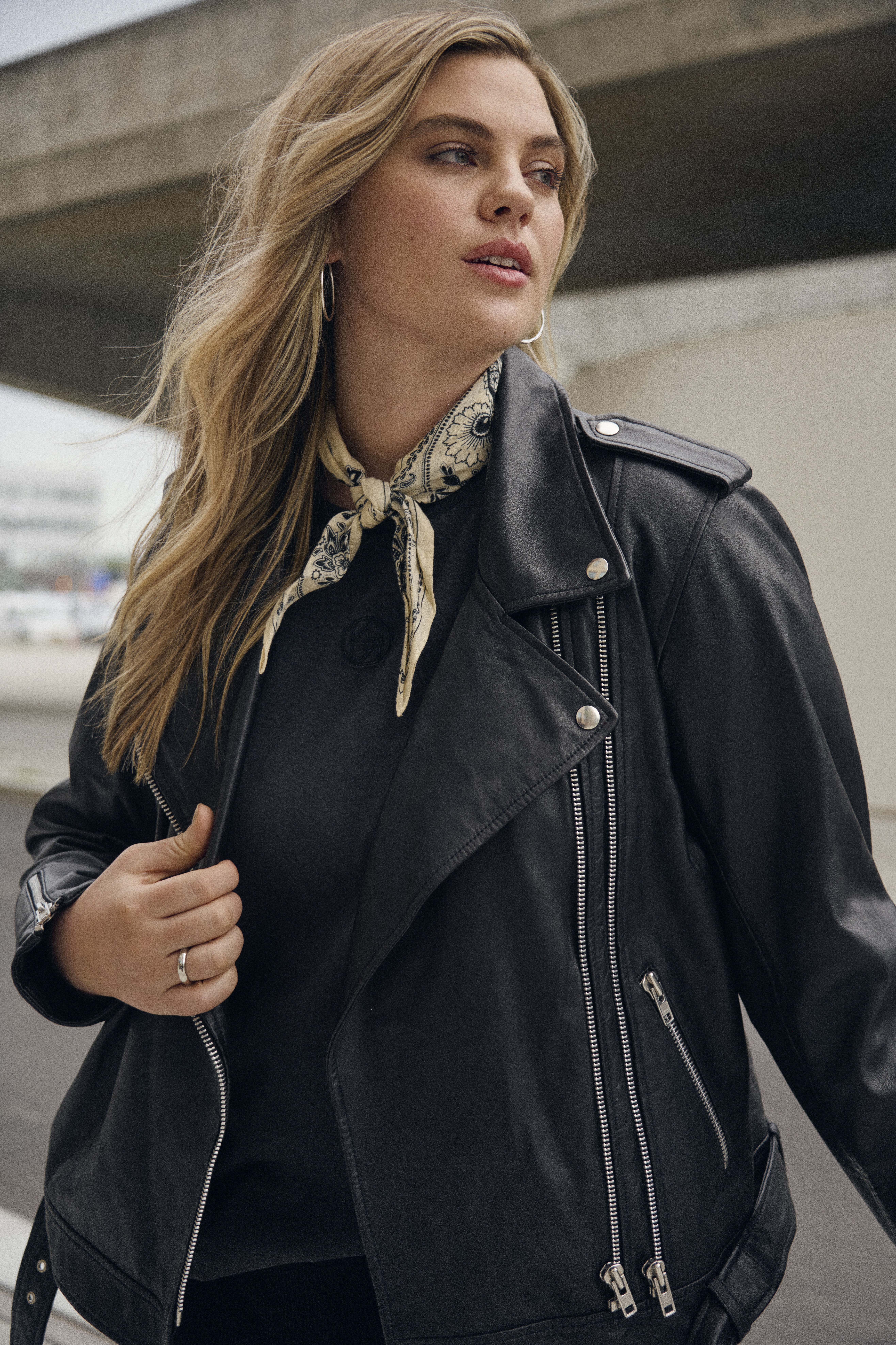 L&auml;derjacka, , Model