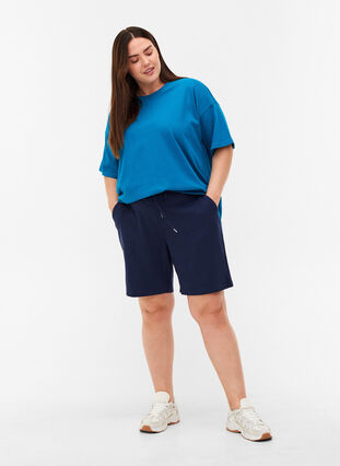 Enfärgade shorts med fickor, Navy Blazer, Model image number 3