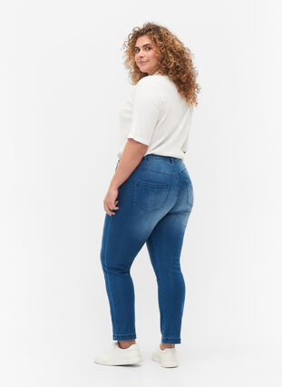 Slim fit Emily jeans med normalhög midja, Light blue, Model image number 1