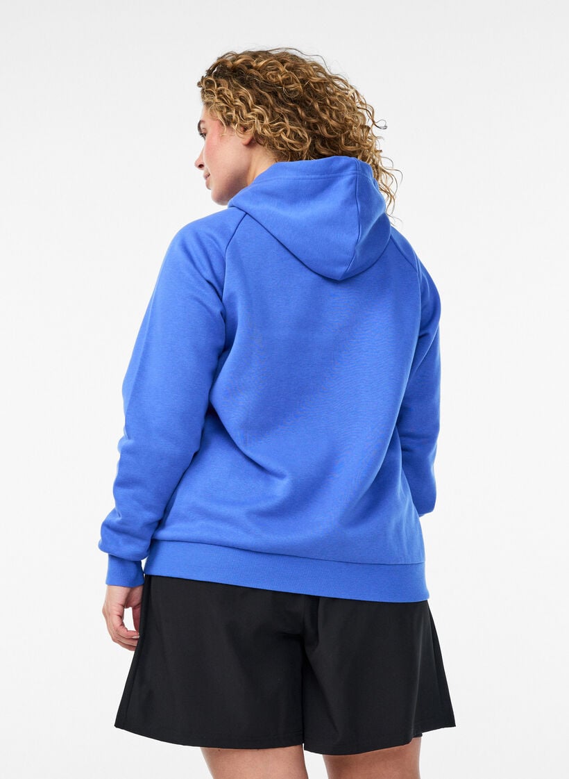 Huvtr&ouml;ja med broderat motiv framtill, Bl&aring;, Model image number 2