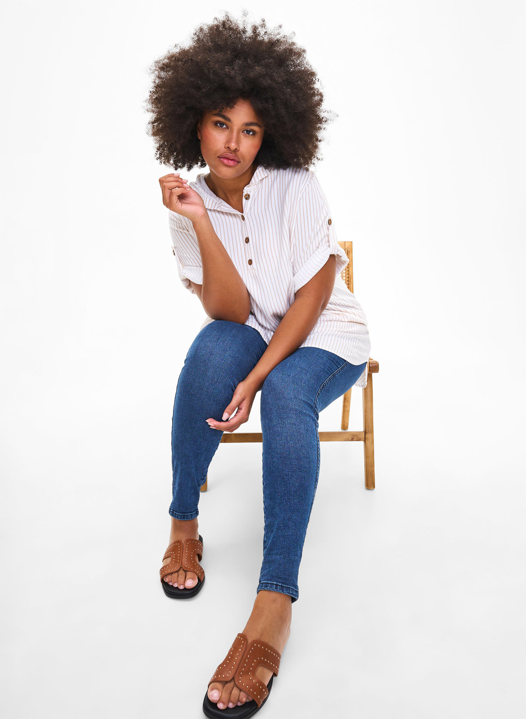 Zizzi Kort&auml;rmad tunika i viskos med luva, White Natural Stripe, Image image number 0