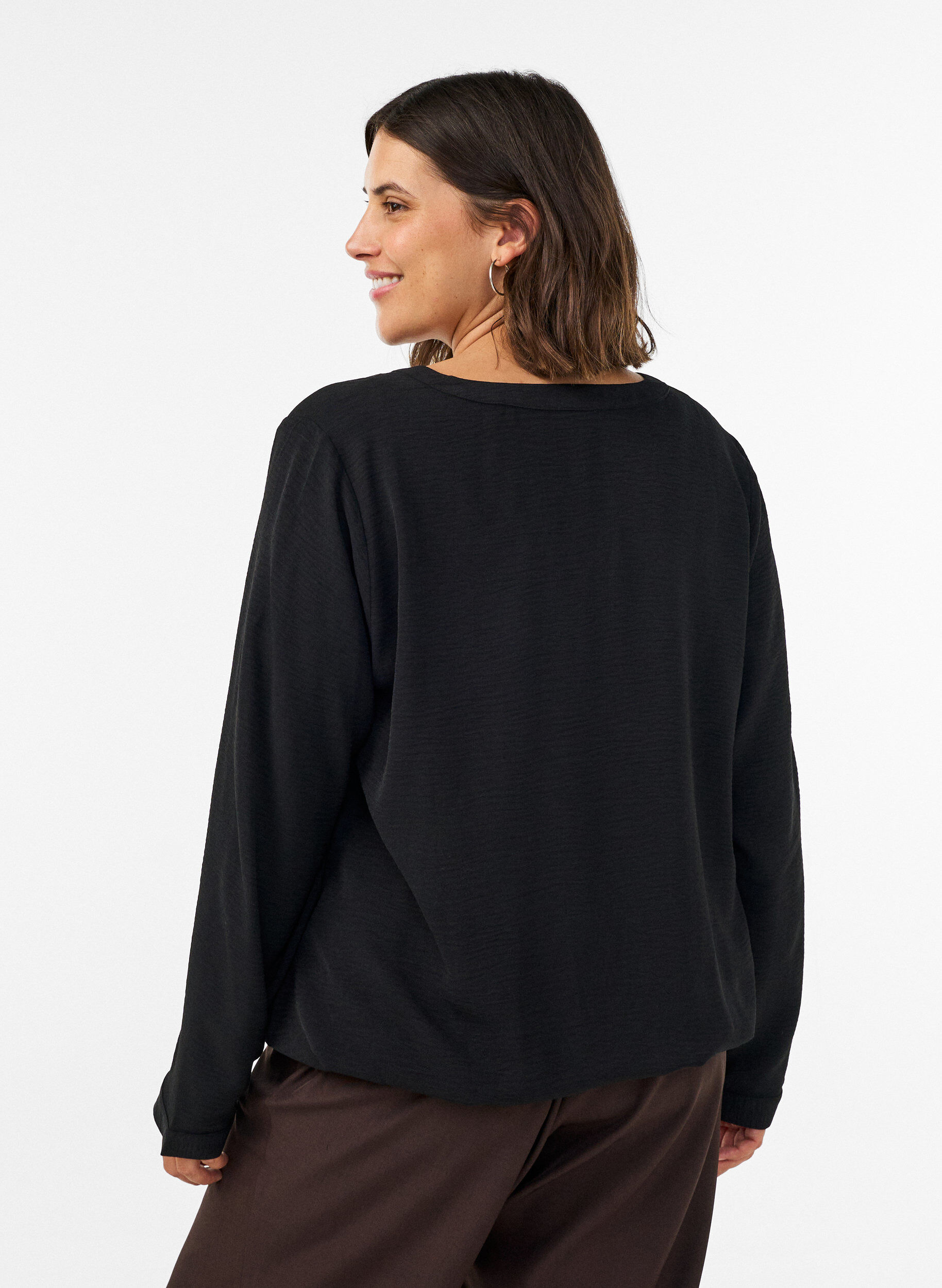 ZizziBlus i ballongsilhuett med v-ringning, Svart, Model image number 2
