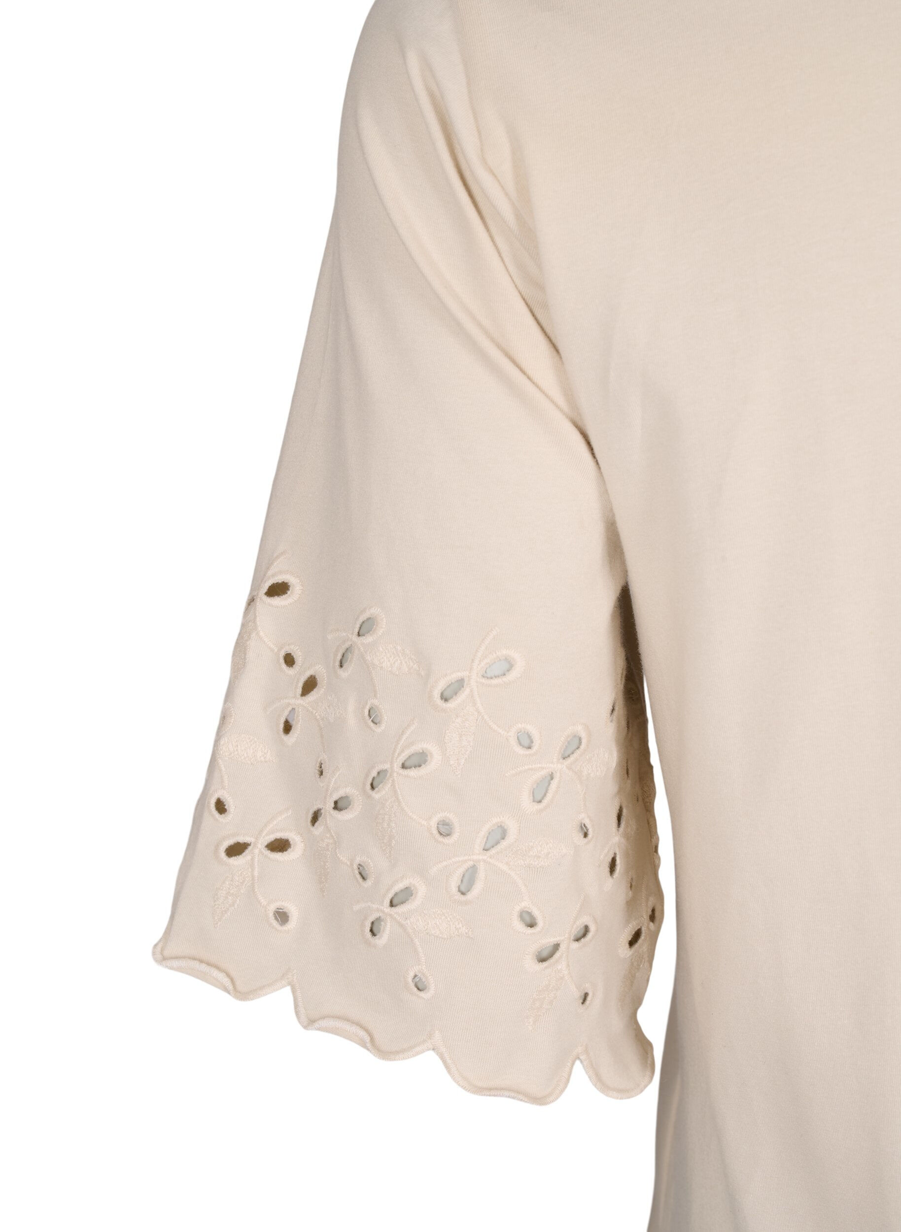 Zizzi T-shirt med broderie anglaise och skulpterade kanter, Beige, Packshot image number 3