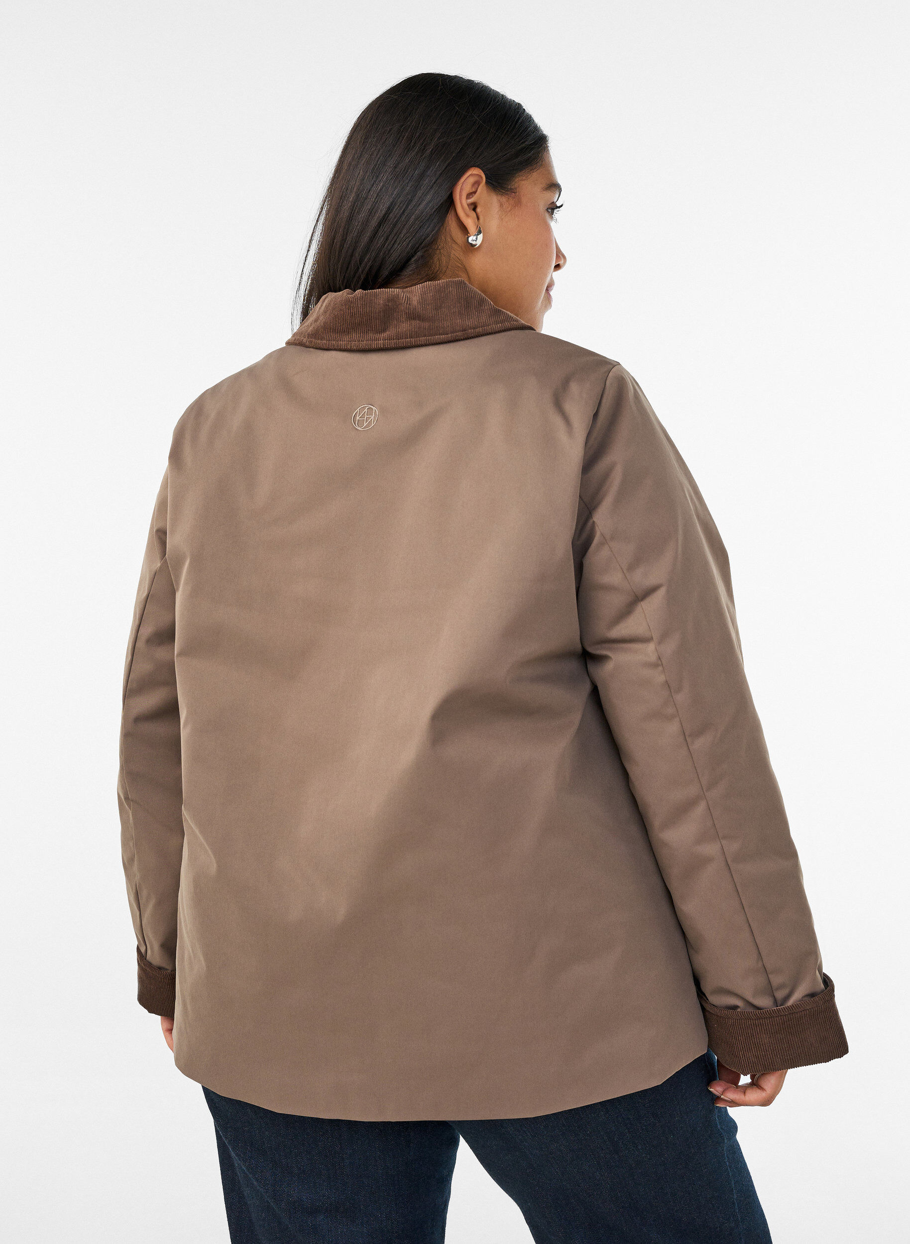 ZizziL&auml;tt vadderad jacka med manchesterkrage, Brun, Model image number 2
