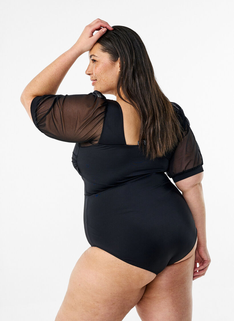 Baddräkt med korta ärmar i mesh, Black, Model image number 1