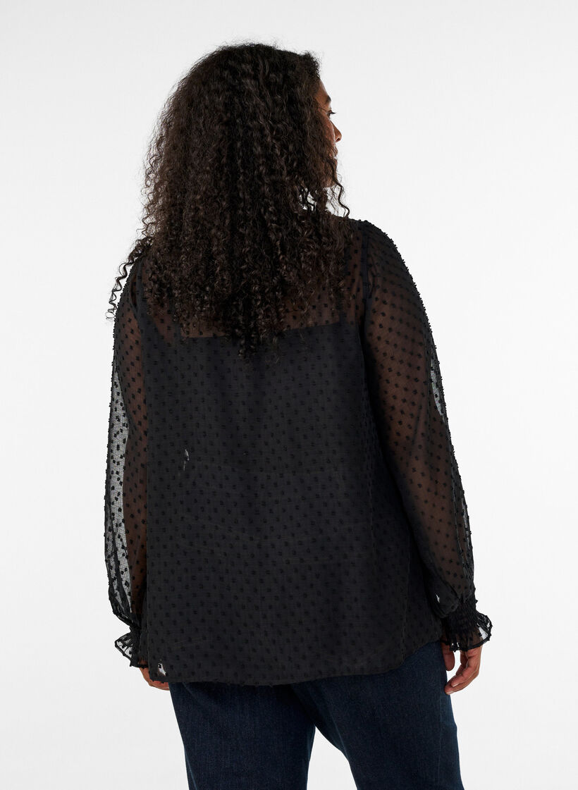 Skjortblus med spetsinf&auml;llning och prickigt m&ouml;nster, Svart, Model image number 2