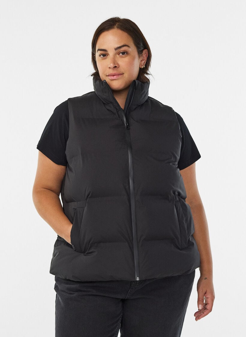 Kort pufferjacka med h&ouml;g krage, Svart, Model image number 0