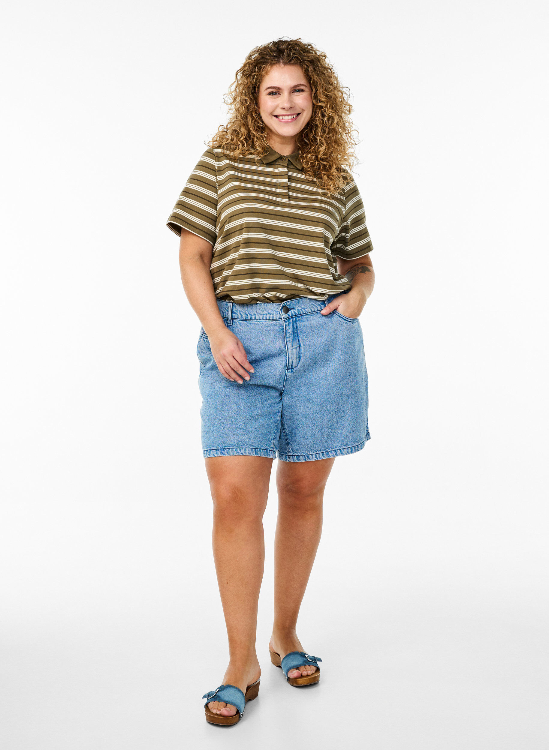 Zizzi Randig pik&eacute;tr&ouml;ja med korta &auml;rmar, Gr&ouml;n, Model image number 1