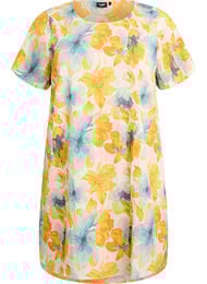 Kort kl&auml;nning med krinklad textur och korta &auml;rmar, Gul