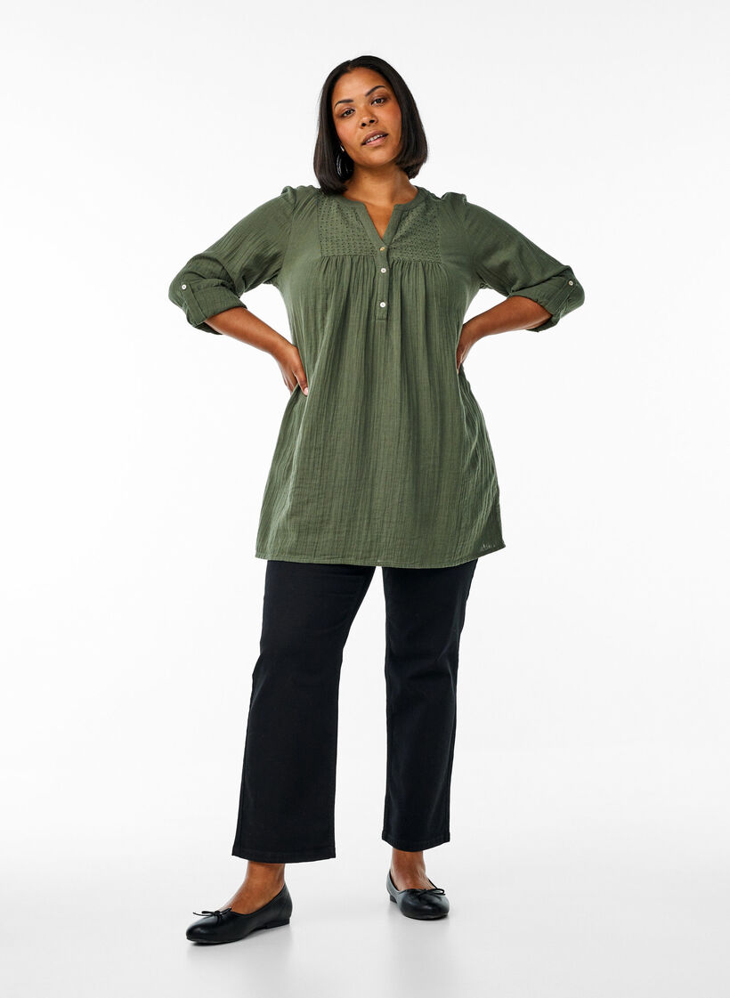 Tunika i bomullsmuslin med broderie anglaise, Grön, Model image number 1