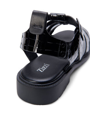 Sandal med bred passform i glänsande krokodilskinn, Black, Packshot image number 4