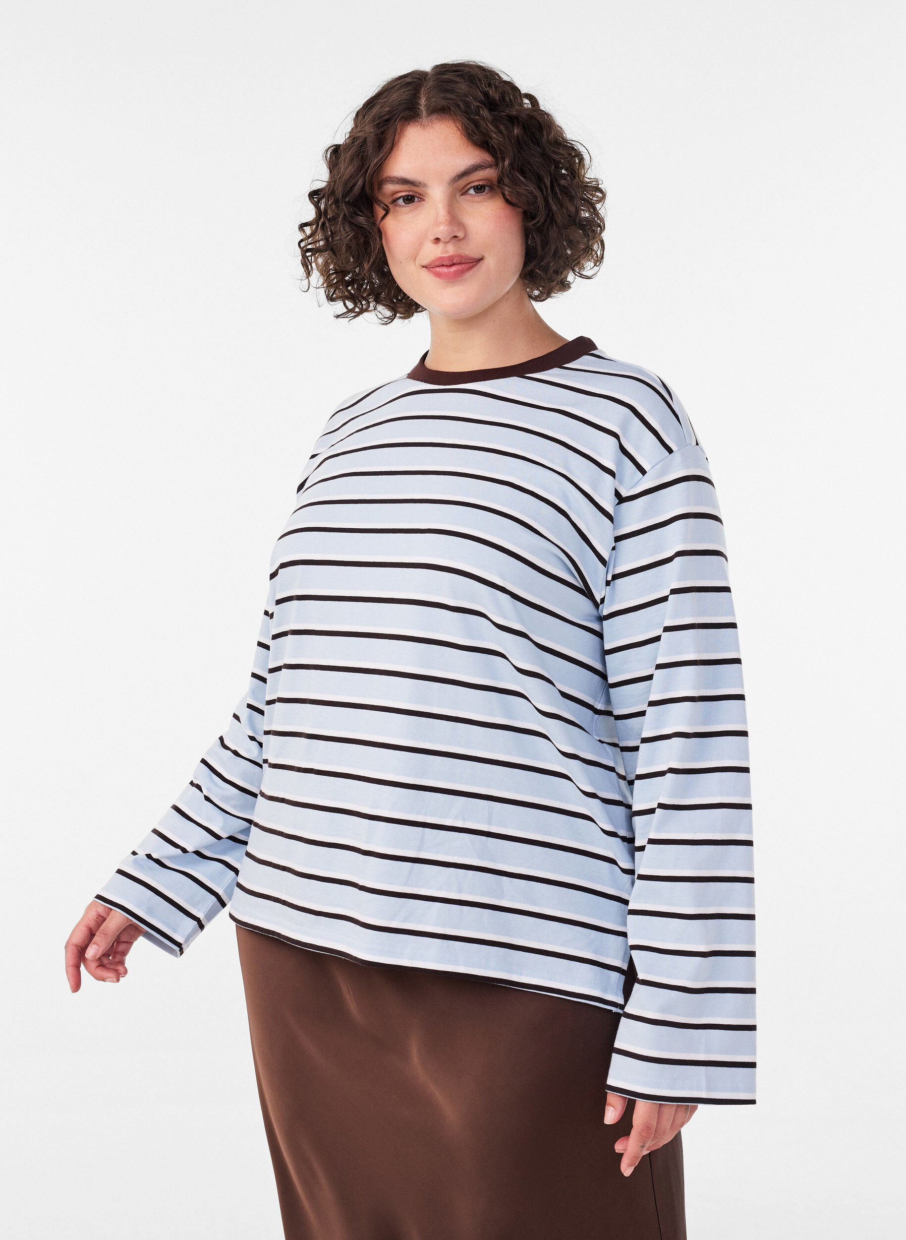 ZizziBas-t-shirt med l&aring;nga &auml;rmar, Bl&aring;, Model image number 3