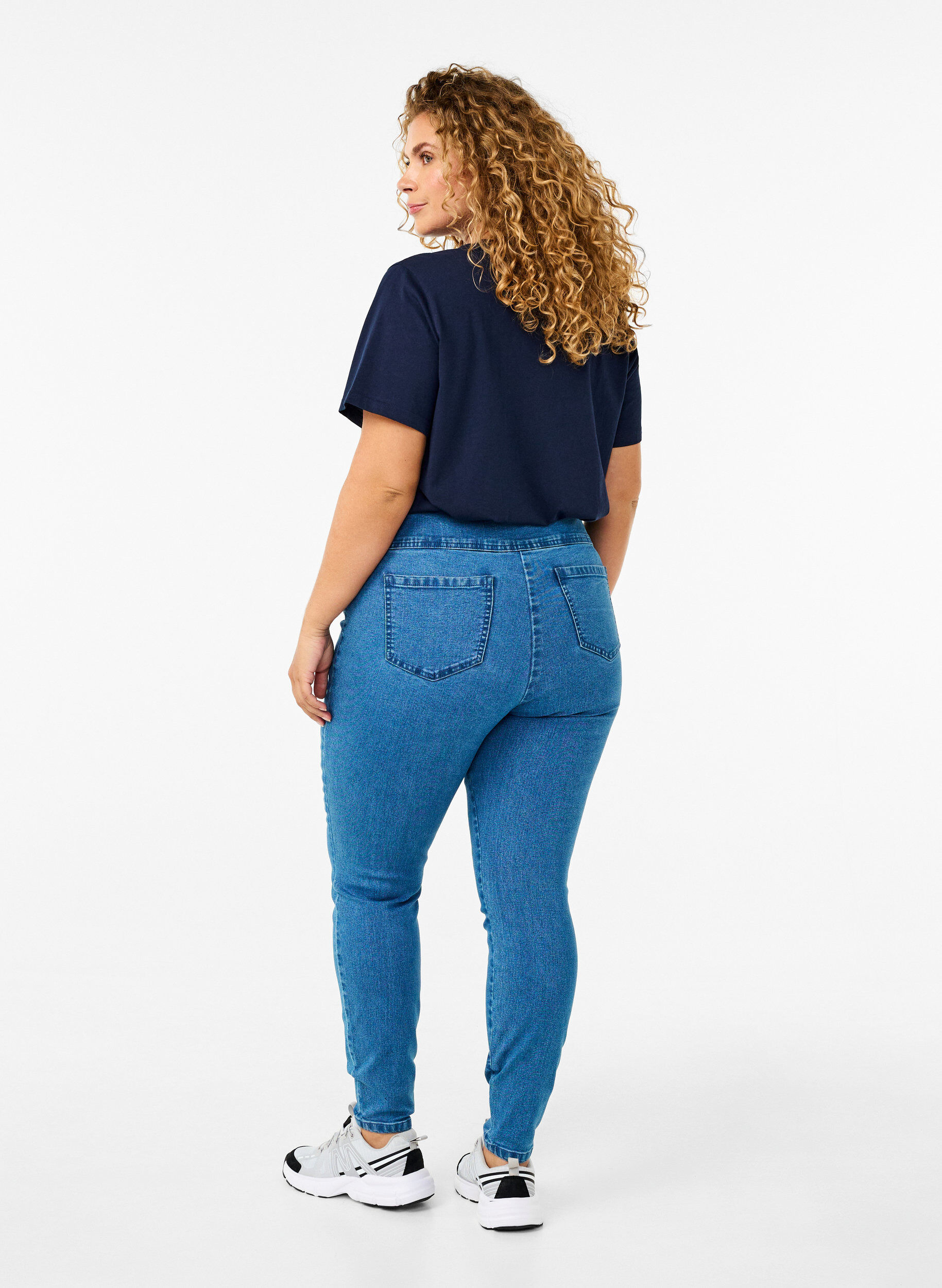 Zizzi Stretchiga jeggings med h&ouml;g midja, Light Blue, Model image number 1