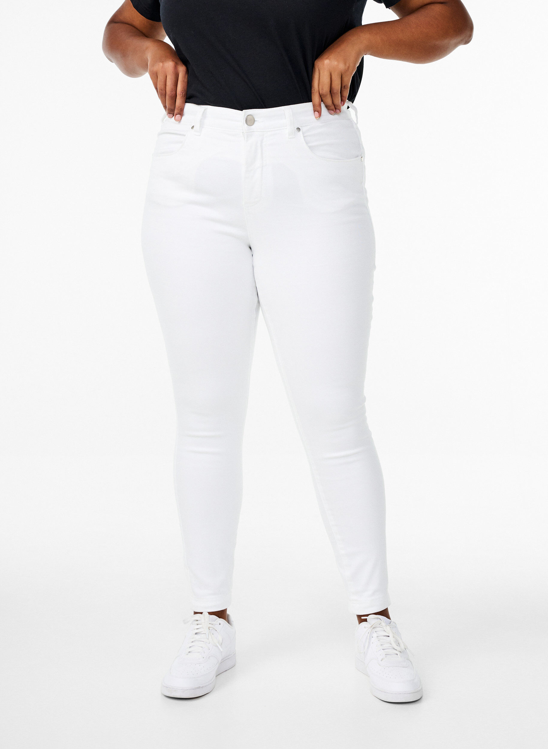 Zizzi Super slim Amy jeans med h&ouml;g midja, White, Model image number 2