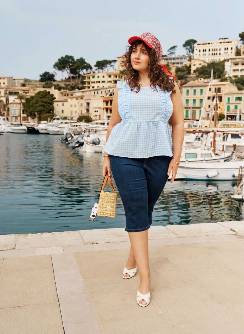 Capribyxor i stretchdenim med h&ouml;g midja och slim fit, Bl&aring;, Image image number 0