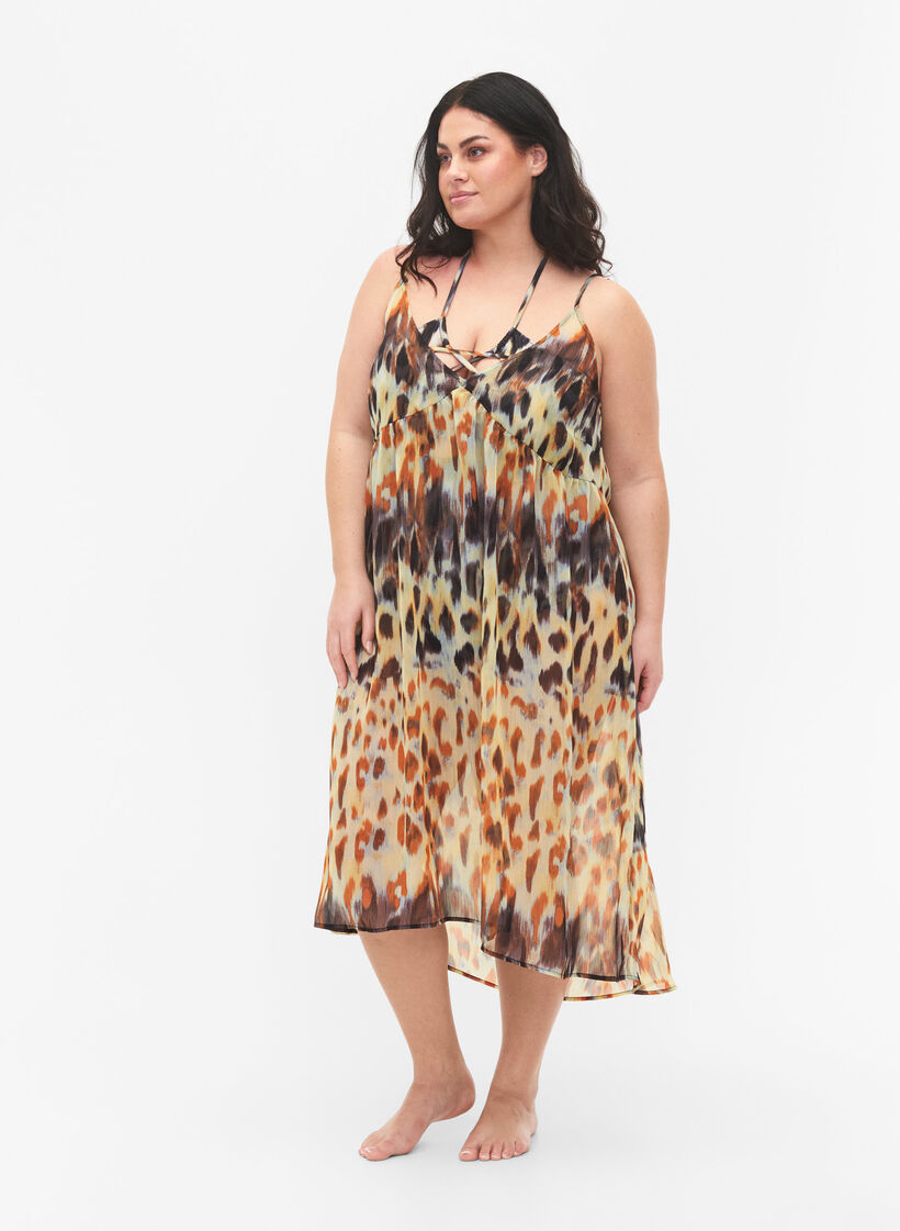 Blommig strandklänning med axelband, Abstract Leopard, Model