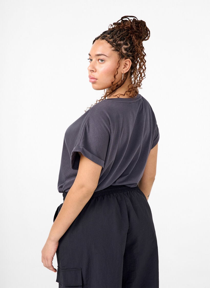 Kort&auml;rmad t-shirt i bomullsblandning, Gr&aring;, Model image number 2