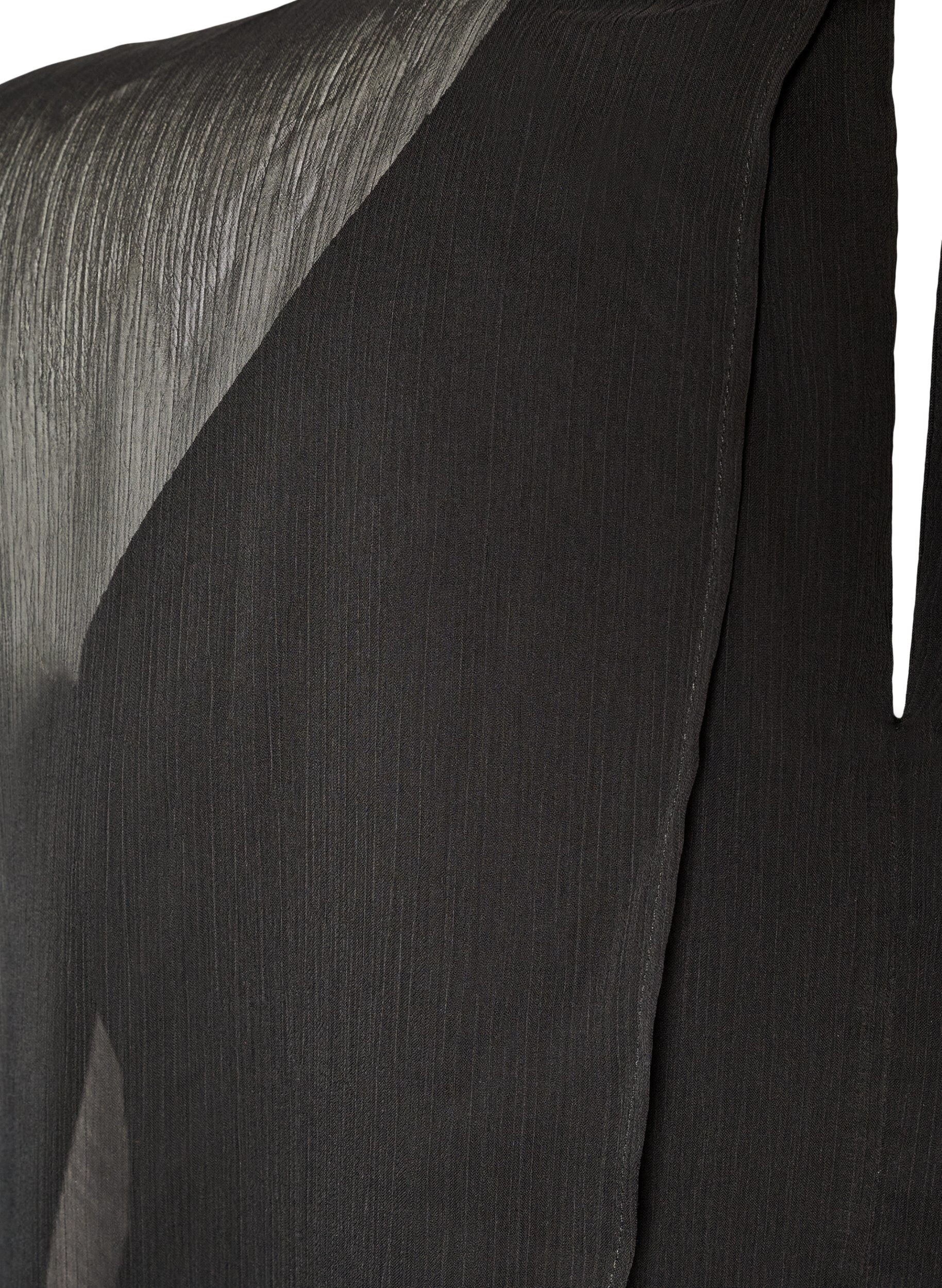 ZizziKn&auml;l&aring;ng kl&auml;nning i chiffong med skir cape, Svart, Packshot image number 3