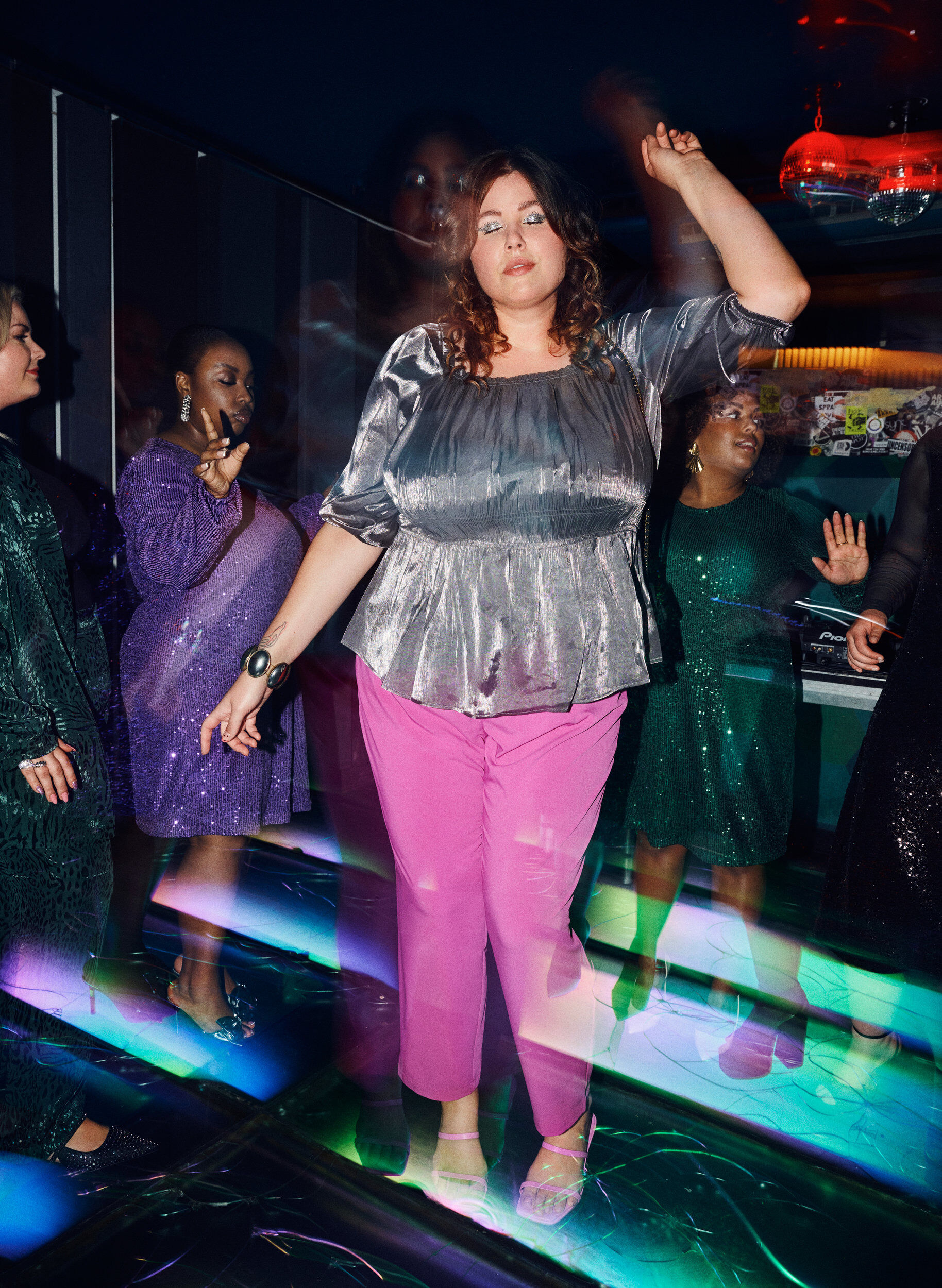 Zizzi Silverf&auml;rgad blus med trekvarts&auml;rm och smock, Dark Silver, Image image number 1