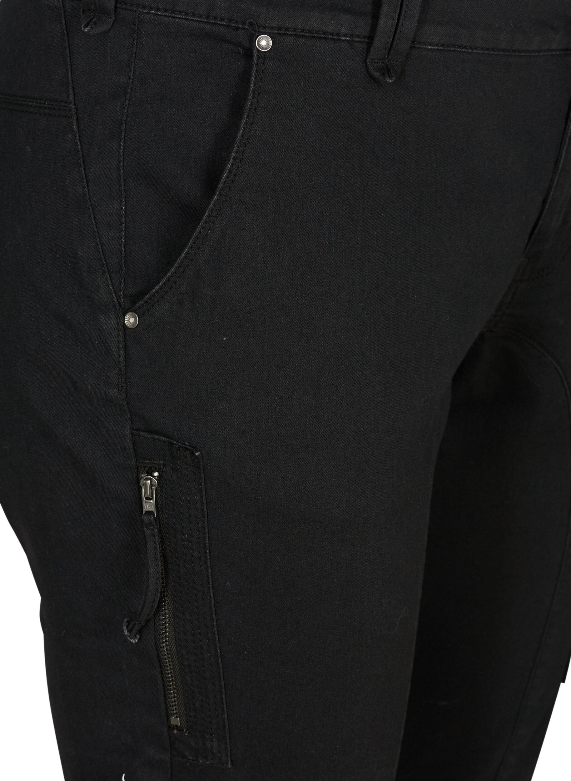 ZizziCaprijeans med smal passform och fickor, Svart, Packshot image number 2