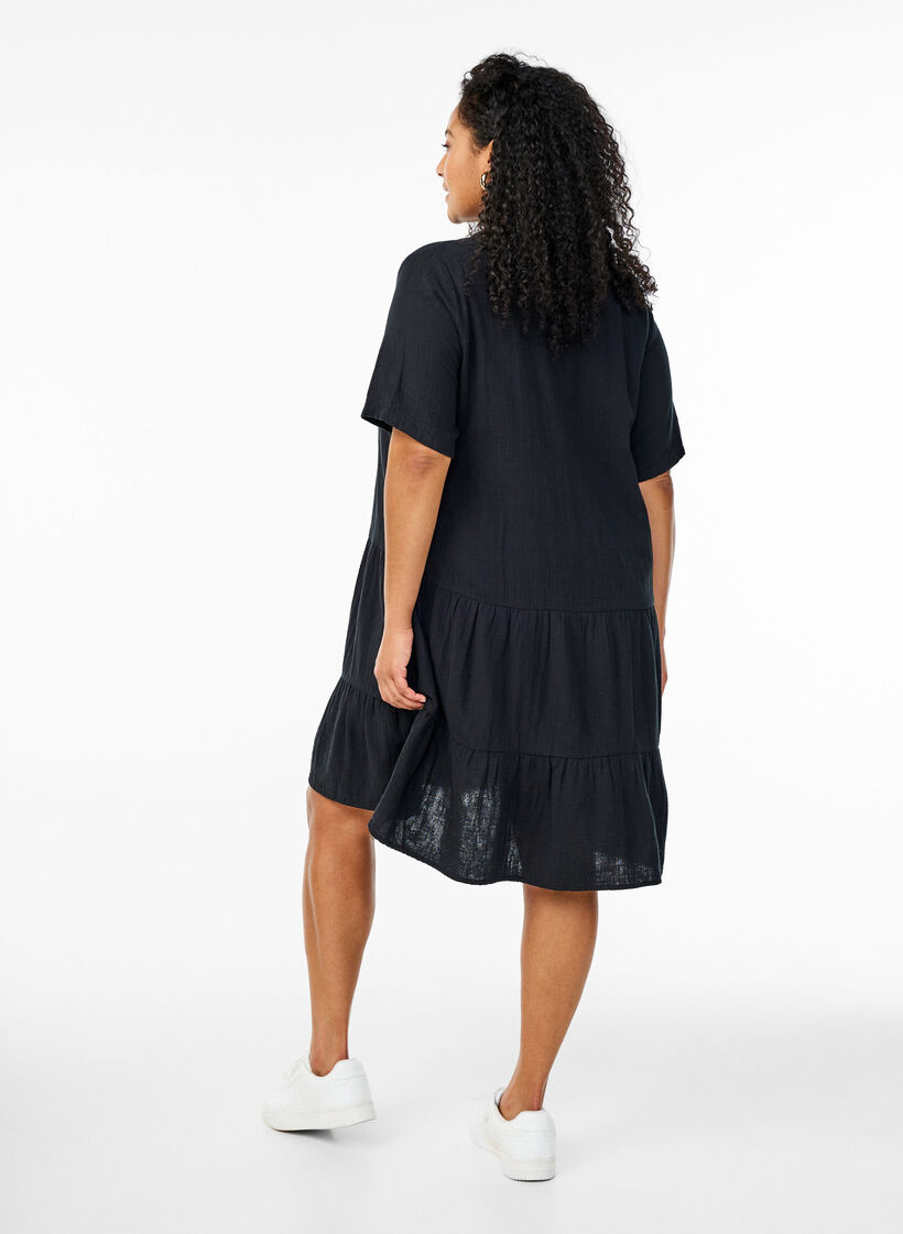 Kort a-linjeformad kl&auml;nning i bomullsmuslin, Svart, Model image number 2