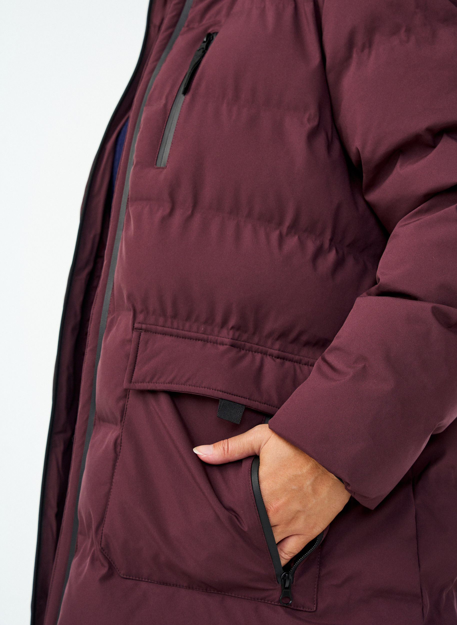 ZizziPufferkappa med huva och fickor, M&ouml;rk Bordeaux, Model image number 3