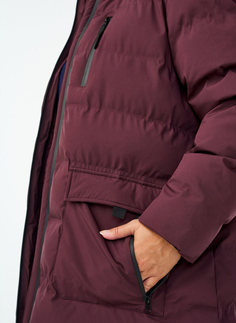 Pufferkappa med huva och fickor, M&ouml;rk Bordeaux, Model image number 3
