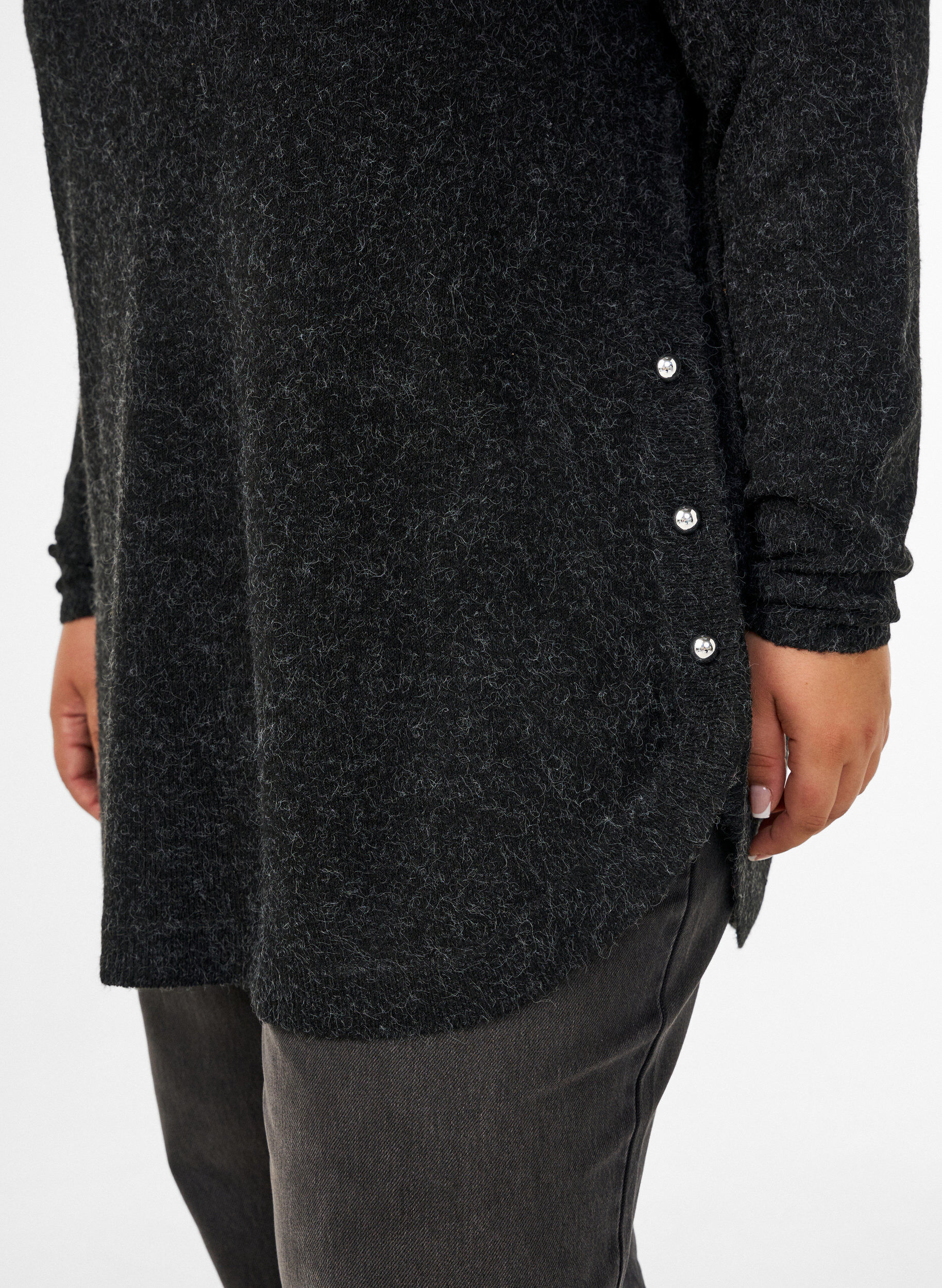 ZizziL&aring;ng stickad blus med kulknappar, Gr&aring;, Model image number 3
