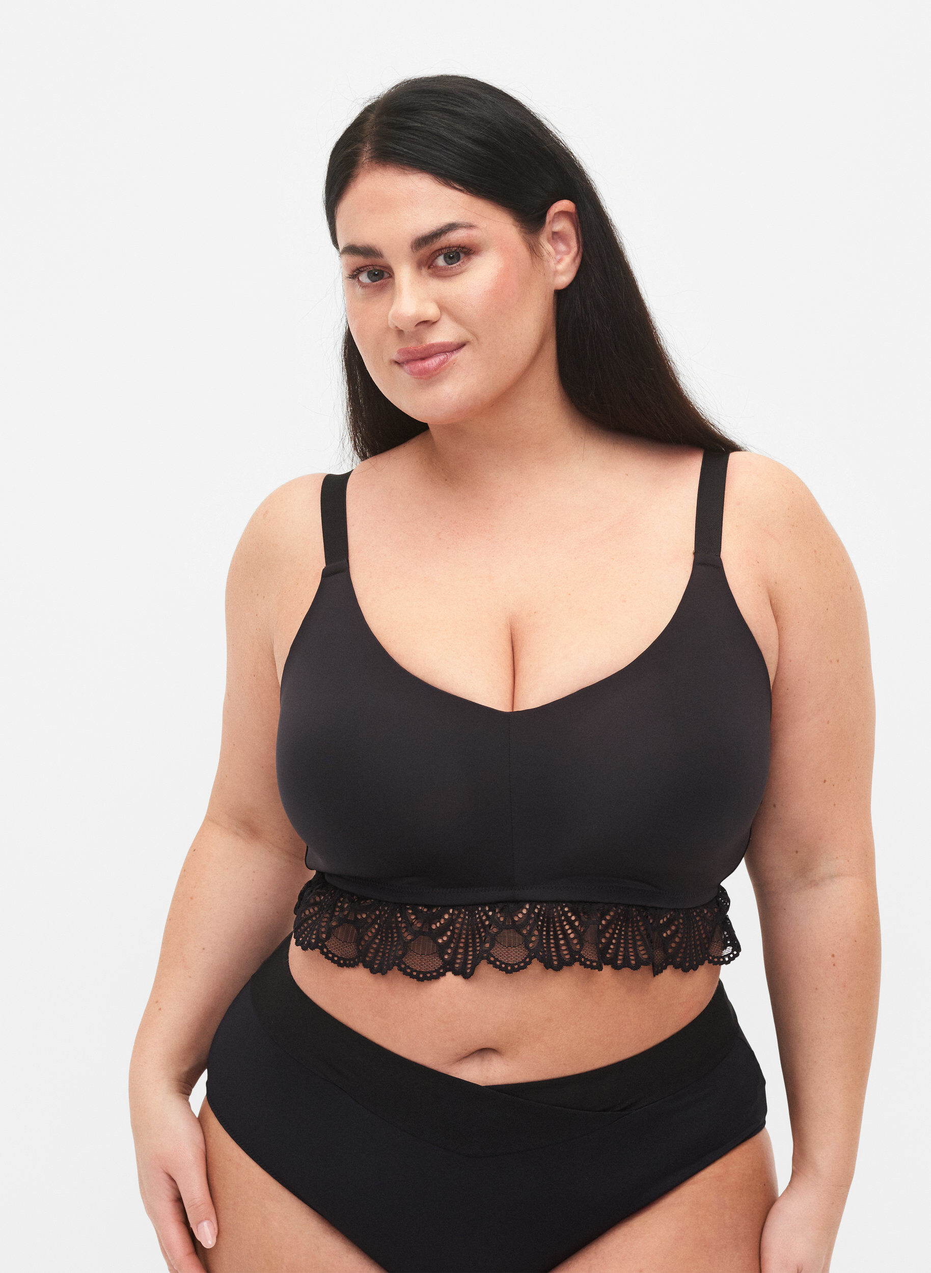 Zizzi Bh med spets och vadderade kupor, Black, Model image number 0