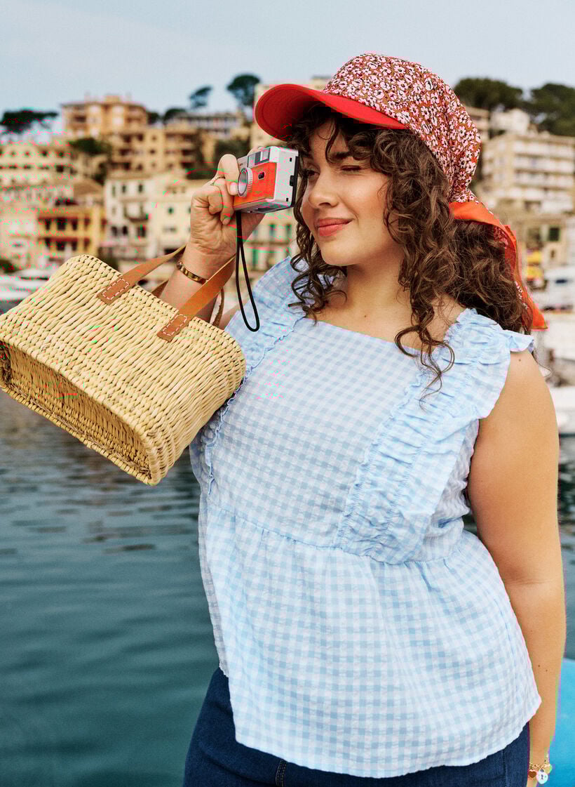 Topp med rutor och volangdetaljer, Bl&aring;, Image image number 0