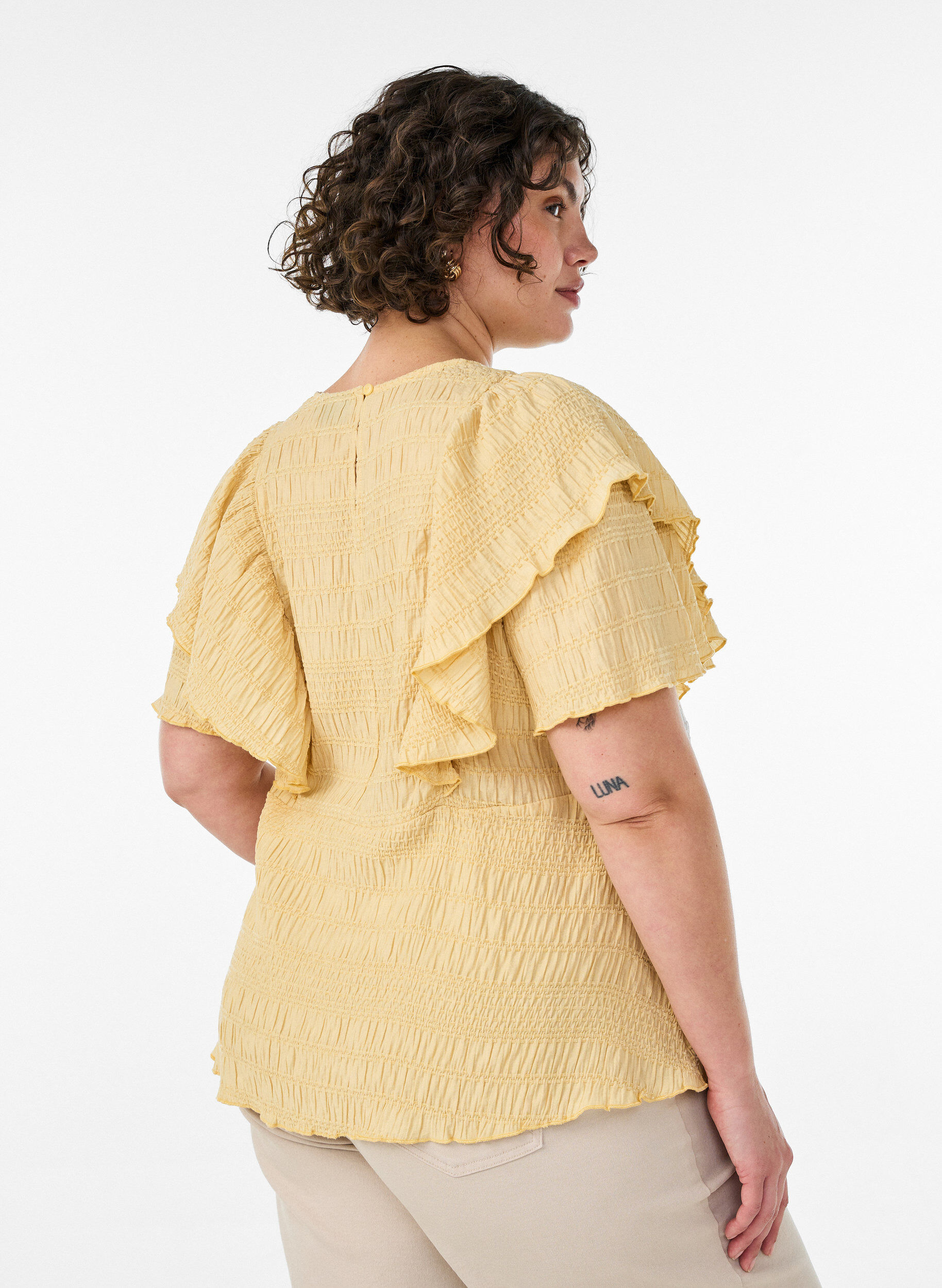 ZizziBlus med smock och volang&auml;rmar, Gul, Model image number 2