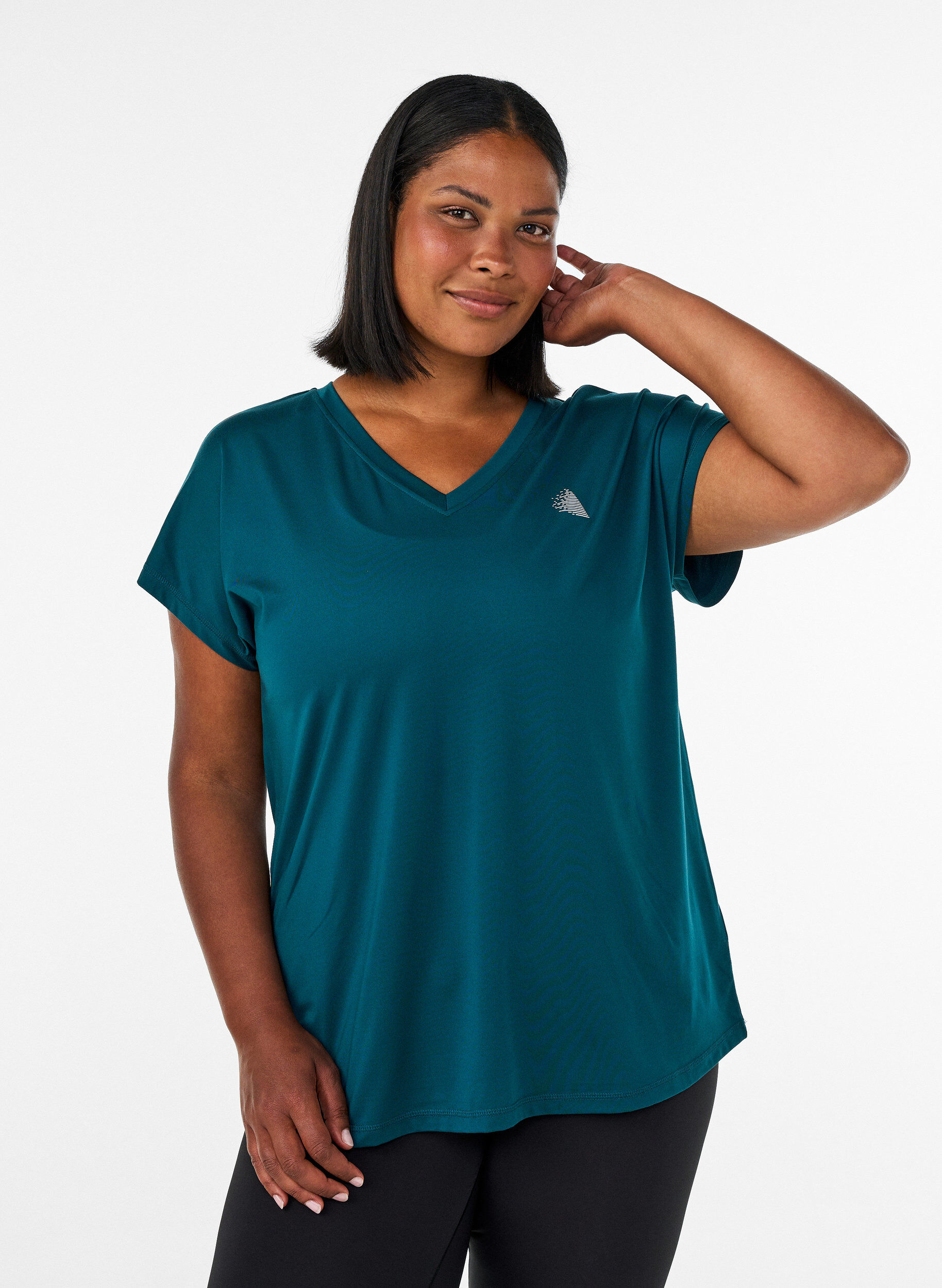 Tr&auml;nings t-shirt med v-ringning och l&ouml;s passform, Gr&ouml;n, Model