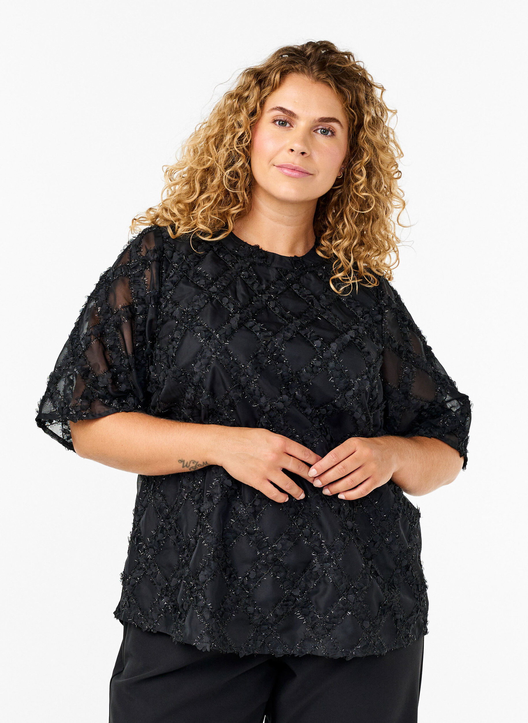 Zizzi Blus med harlekinm&ouml;nster, Black, Model image number 0