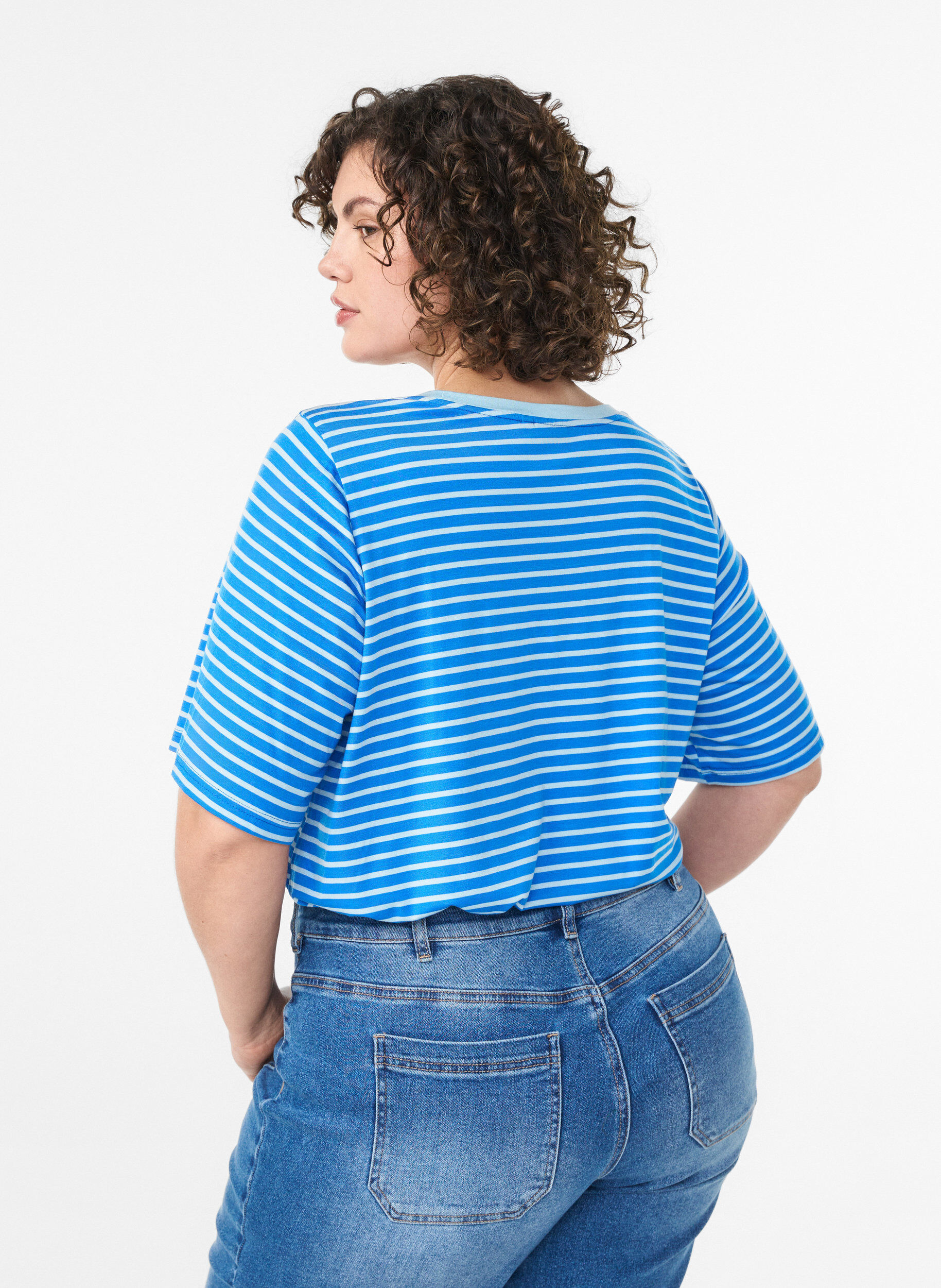ZizziT-shirt i TENCEL&trade; Lyocell med r&auml;nder, Bl&aring;, Model image number 2