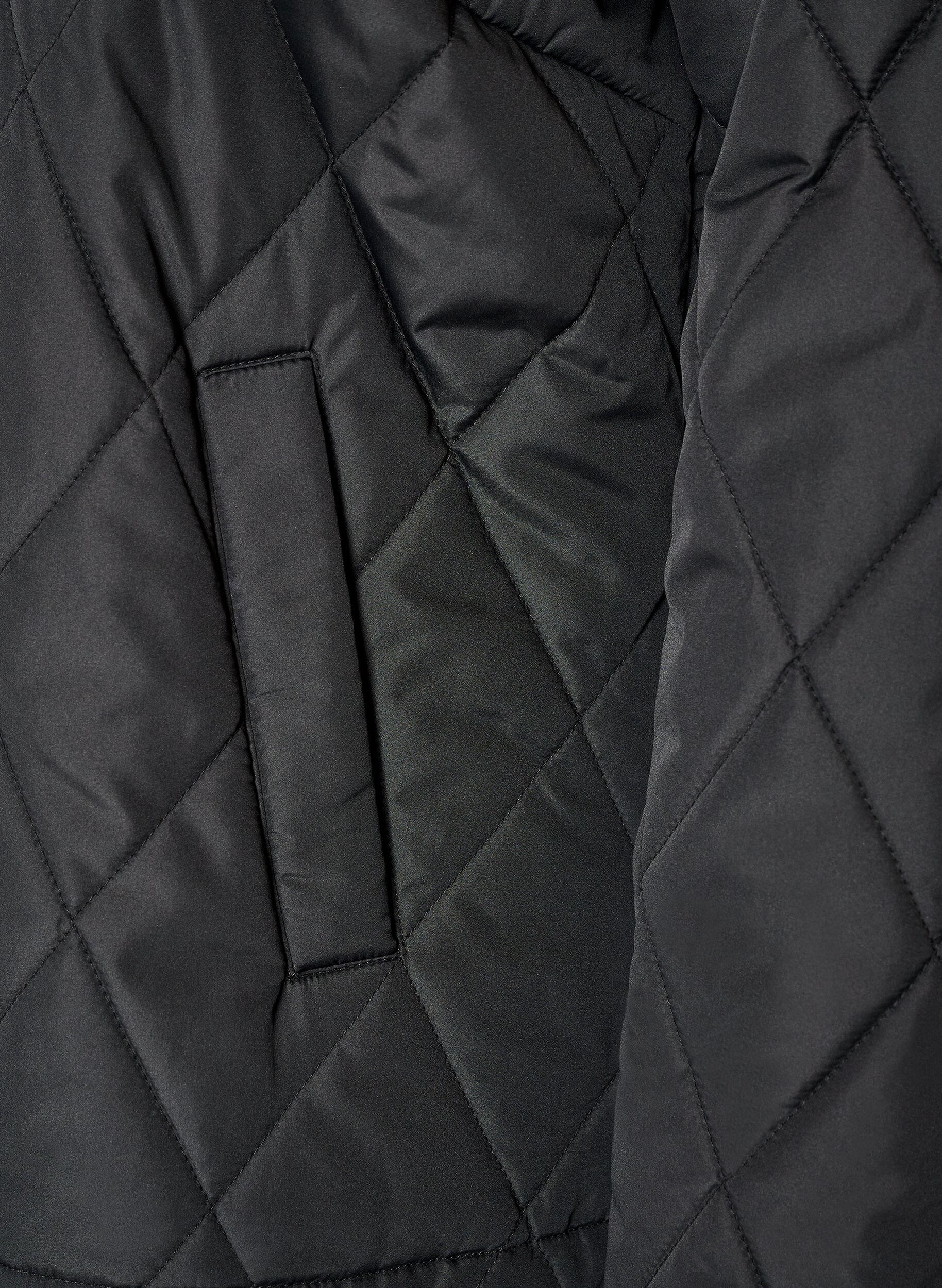 ZizziL&auml;tt vadderad jacka med diamantquilt, Svart, Packshot image number 3